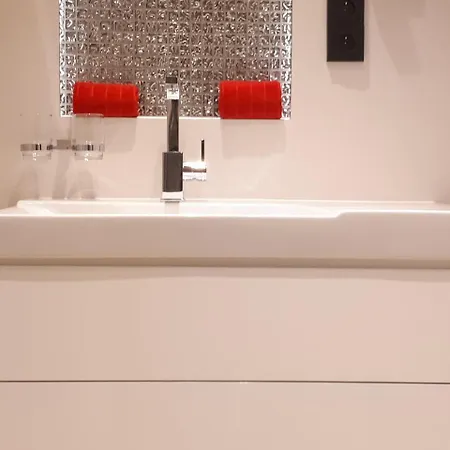 4 U Living Aparthotel 4*