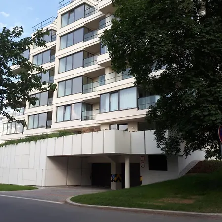 4 U Living Aparthotel 4*